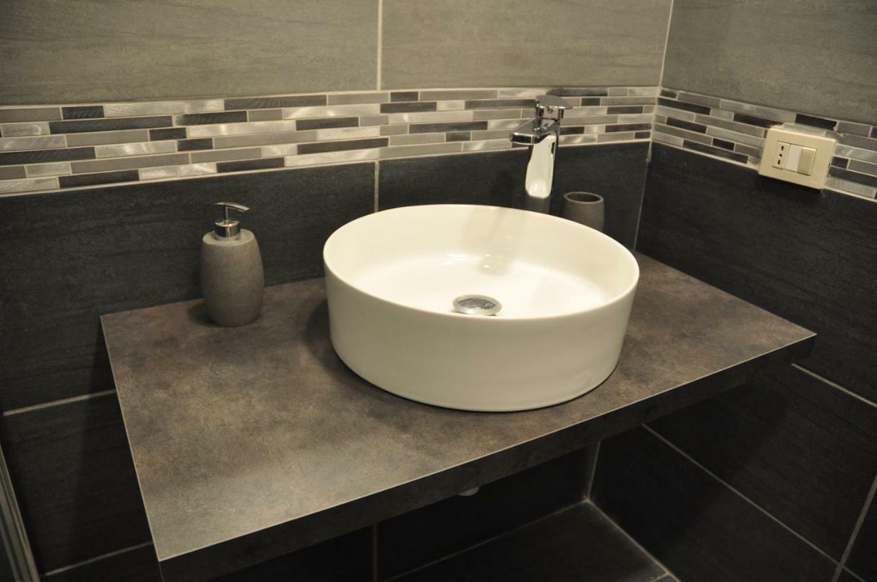 Rhome Away Trastevere - Domus โรม ภายนอก รูปภาพ